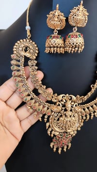 Image 2 of Tem_7008-Temple Jewelry Necklace Set Featuring Goddess Laxmi