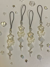 Image 1 of glass tulip + bow phonecharm