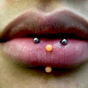 HORIZONTAL LIP PIERCING SERVICES