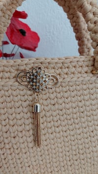 Image 3 of LE GOLDEN LOVIA