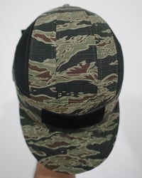 Image 3 of T1G3R RUNN3R