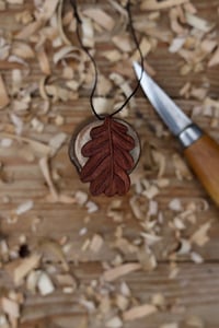 Image 3 of Oak leaf 