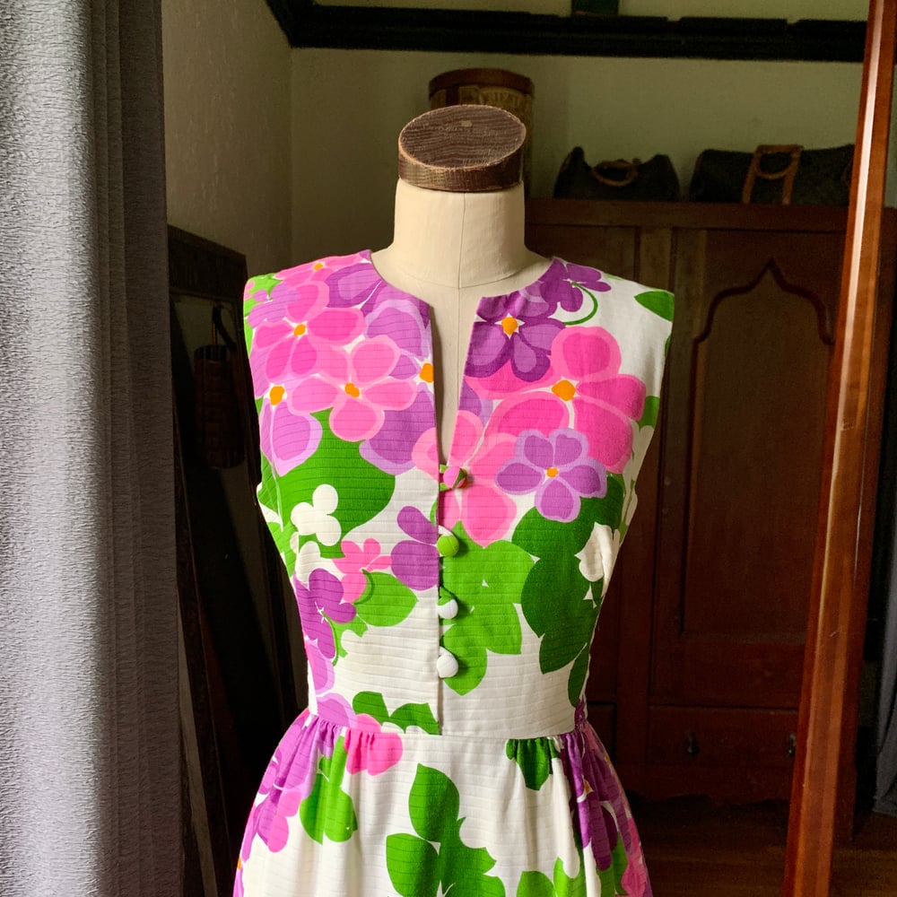 Malia Hawaiian Floral Dress Medium