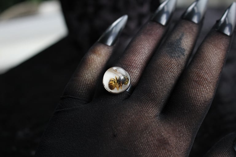 Dead Good naturally deceased wasp ring