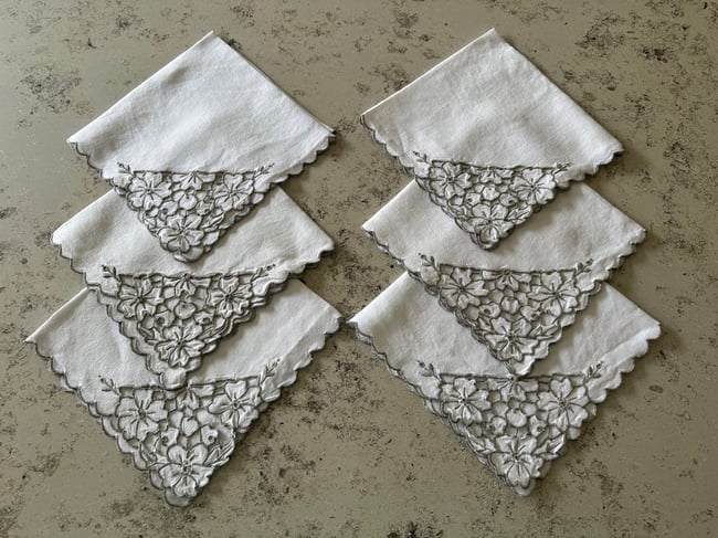 X6 Cutwork Linen Napkins