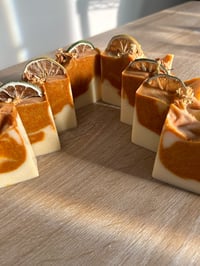 Image 4 of CITRUS GLOW - YLANG YLANG + ORANGE