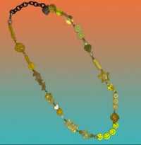 Random yellow beaded chain necklace 