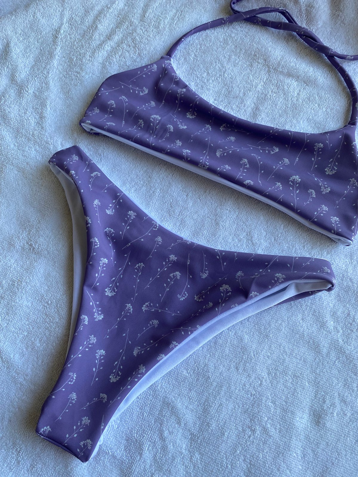 Image of SAMPLE HIGH TIDES : LAVENDER FIELDS X WHITE 
