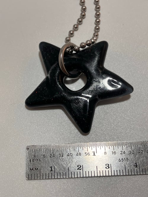 Image of crushed opal black star