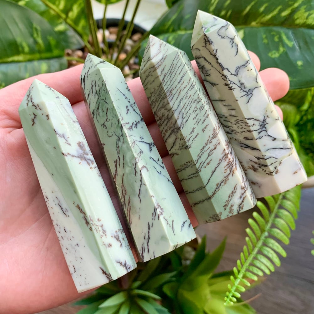 Dendritic Jade Tower