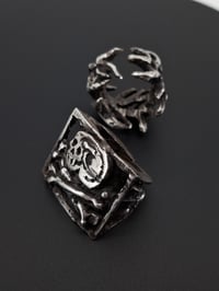 Image 2 of Memento mori ring