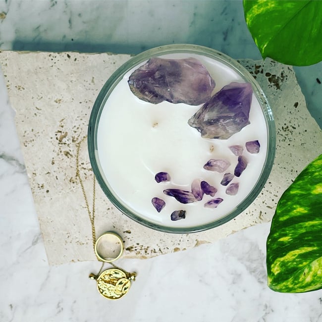 Crystal Infused Candle 450g - AMETHYST  **ONLY 10 AVAILABLE**