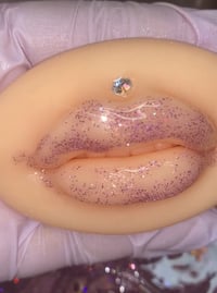 Image 4 of Obsession Lipgloss 