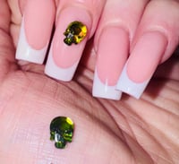 Green crystal skulls 