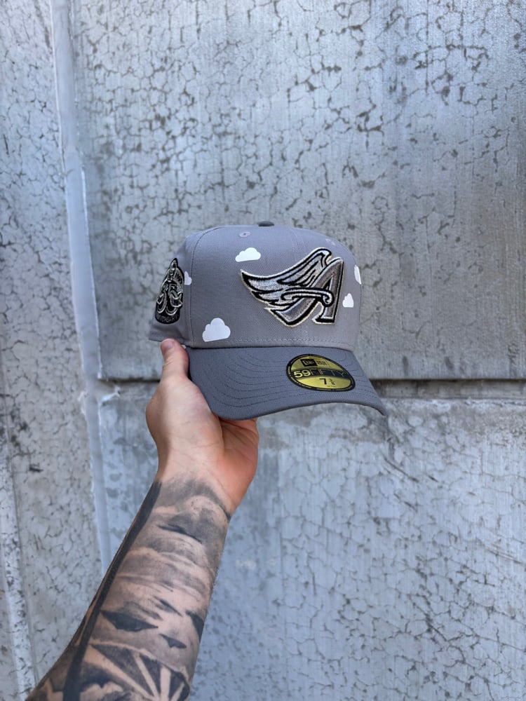 Image of COOL GREY PARTLY CLOUDY ANAHEIM ANGELS CUSTOM FITTED CAP