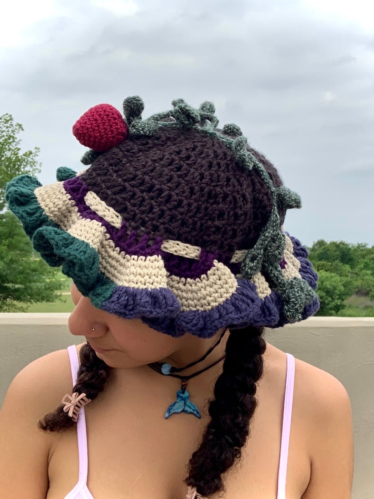 Image of ✧Berry Mary Mesh Hat