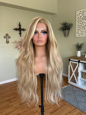 Image of all human hair highlights blonde (ready to ship)