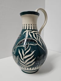 Image 5 of Vase 16 - Whale life