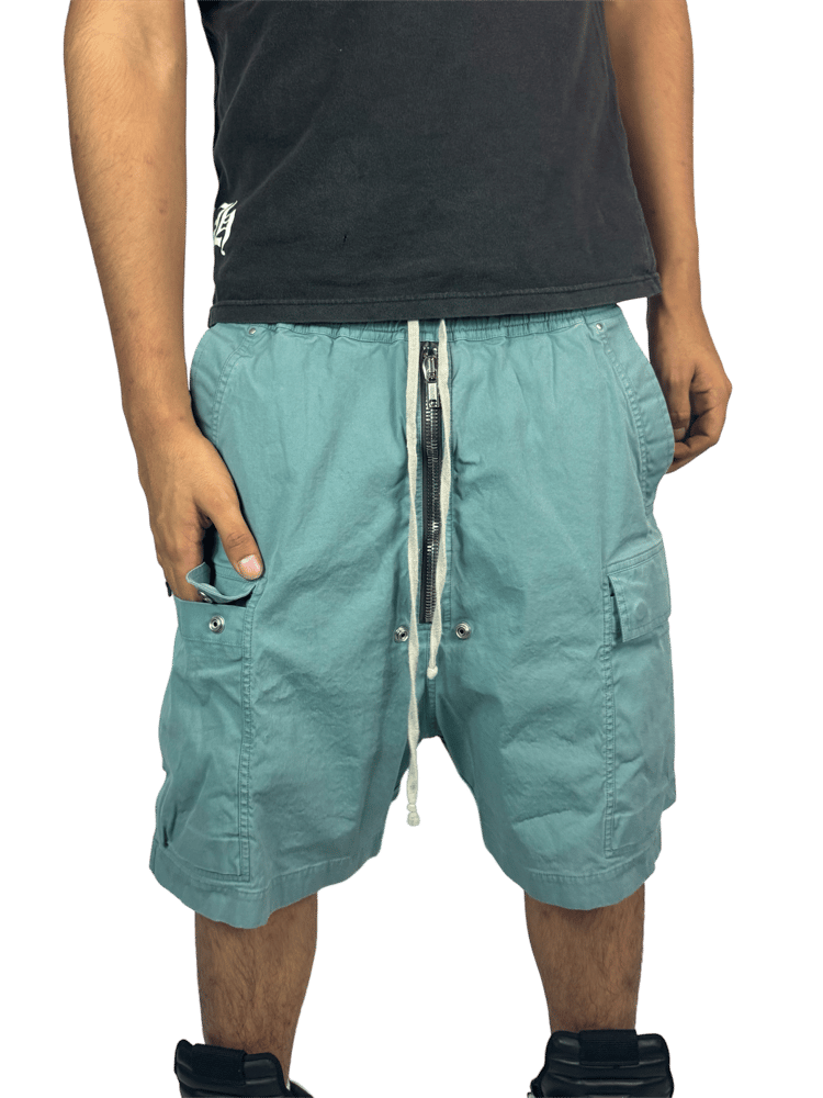 Image of Rick Owens SS25 Hollywood “Mouthwash” Cargo Bela Shorts