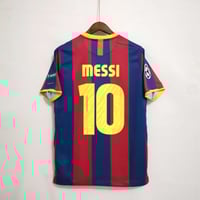 Image 2 of Barcelona 10/11 Retro Home Jersey