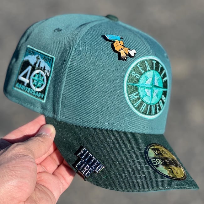 Iced Out Wordmark Clip - Rainbow