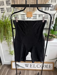 Image 1 of black Maidenform