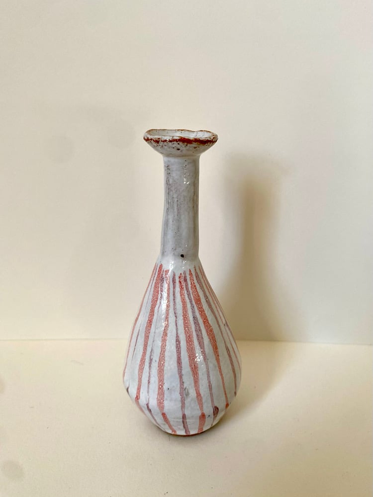 Small bulbous vase Image 5