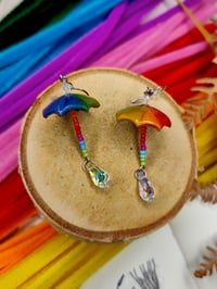 Image 2 of Kolczyki Tęczowe parasolki 