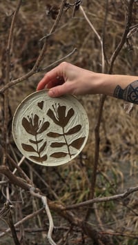 Image 7 of Tulip • Handcarved gres plate
