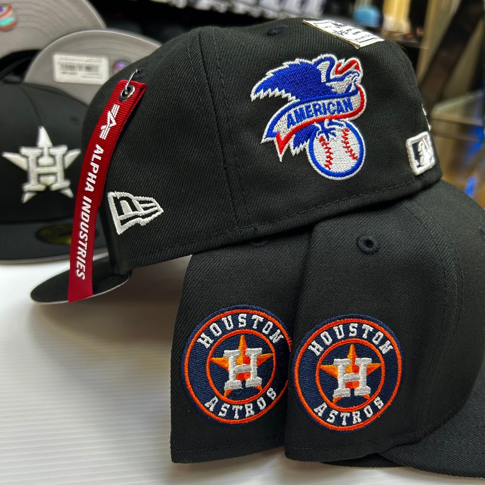 New Era 59Fifty Black - White Alpha Industries | Bigg City Cap Zone