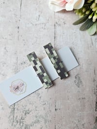 Image 14 of Alligator Hair Clips