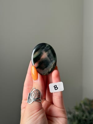 MOSS AGATE WORRY STONES