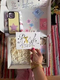 Image 7 of GIFT BOX - Gracie Abrams - luludrawww