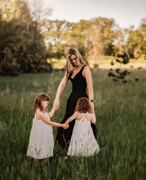 Image of Mommy and Me Spring Mini Sessions
