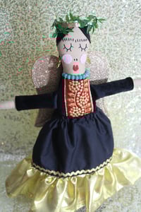 Image 3 of Angel Frida 