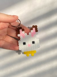 Image 1 of Sylvanian Bun Keyring 