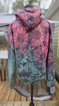 Image 6 of Floral Flukes