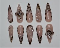 Image 2 of Pearly Print  (Medium Almond/Stilleto)