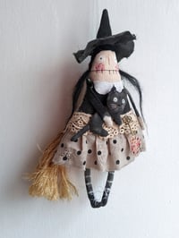 Image 5 of Sidonie the Witch and the cat with no name 