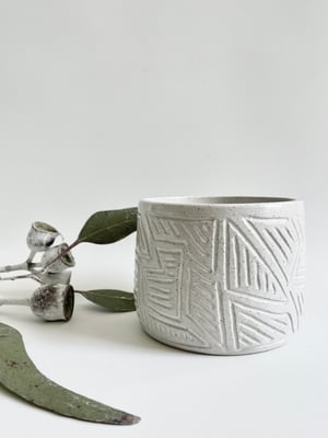 Image of Carved hug mug 