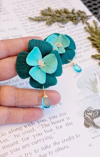 Image 2 of THE FLORA STUDS COLLECTION 