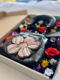 Image 3 of You Deserve Flowers - purse (Premium Beige)