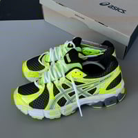 Image 3 of size: us11 uk10 eu45 cm28.5