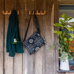 Image of fforest blanket musette in charcoal 