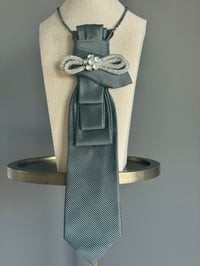 Image 2 of The Luxe Loop