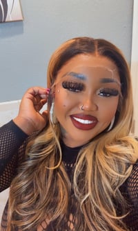 Image 1 of 22” Hd frontal unit (Natural/Honey blonde)