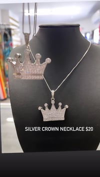 Silver crown necklace 