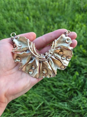 7 bullet cussings flowers necklace 