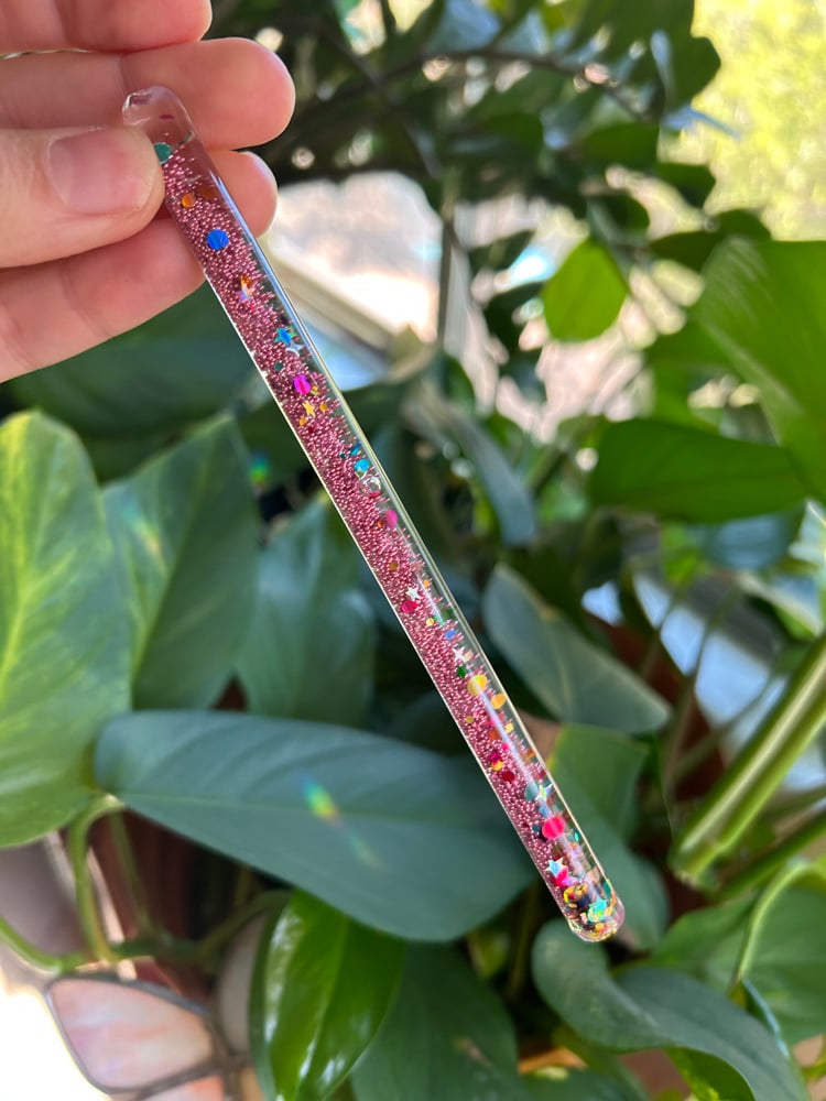 Image of Mini Pink Wand