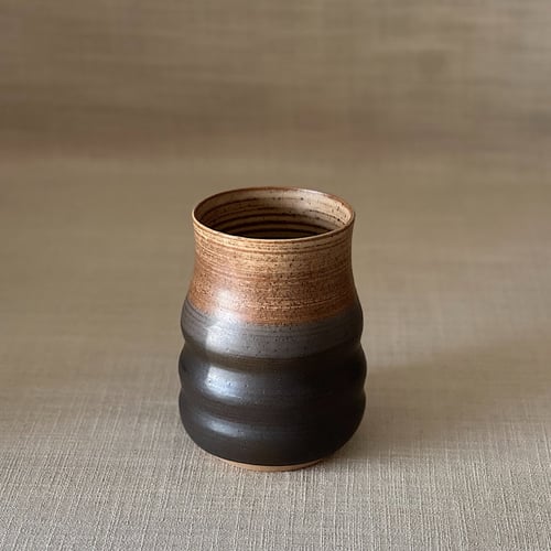 Image of MOUNTAIN VASE